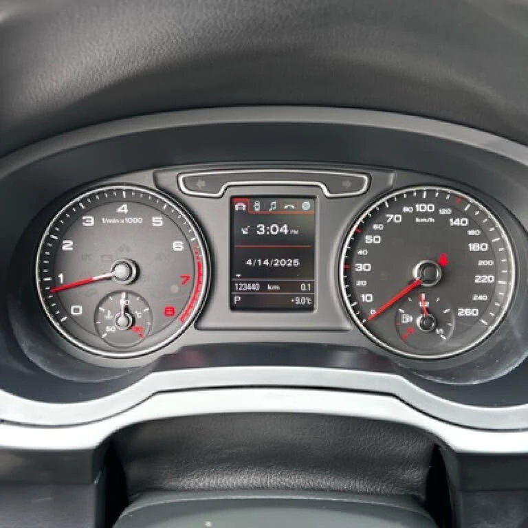 Audi Q3, снимка 11 - Автомобили и джипове - 53524816