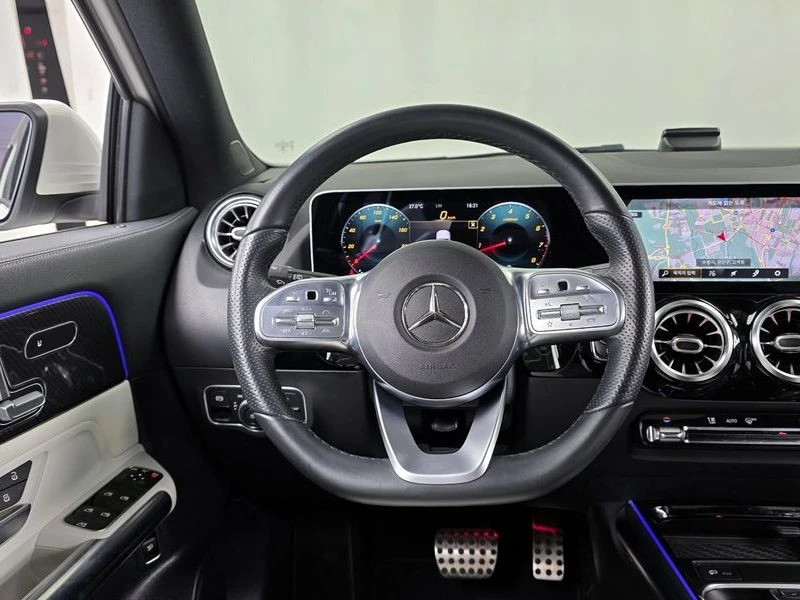 Mercedes-Benz GLA GLA250 4MATIC| 211к.с., снимка 13 - Автомобили и джипове - 56255741