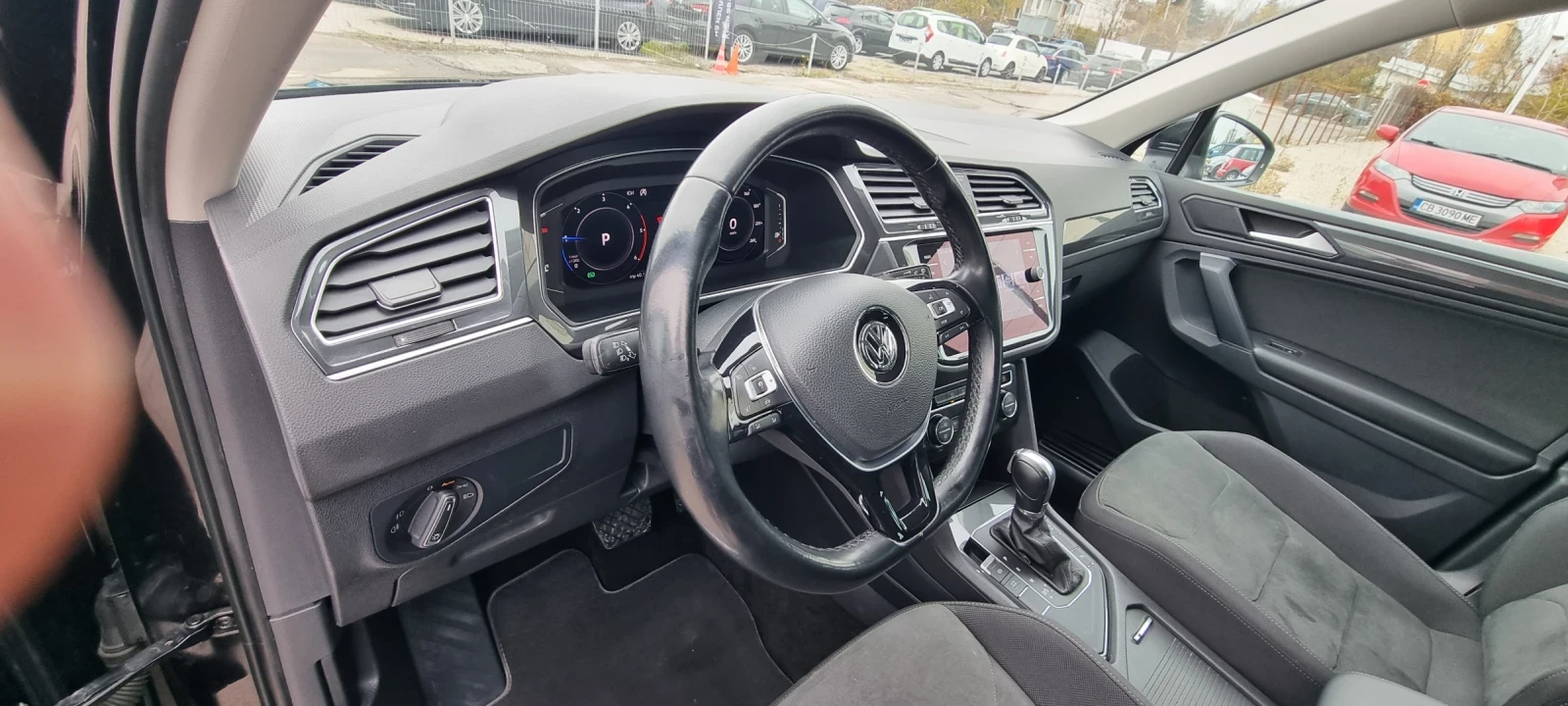 VW Tiguan 2.0 TDI 150k.c EURO 6B ITALIA  - изображение 9