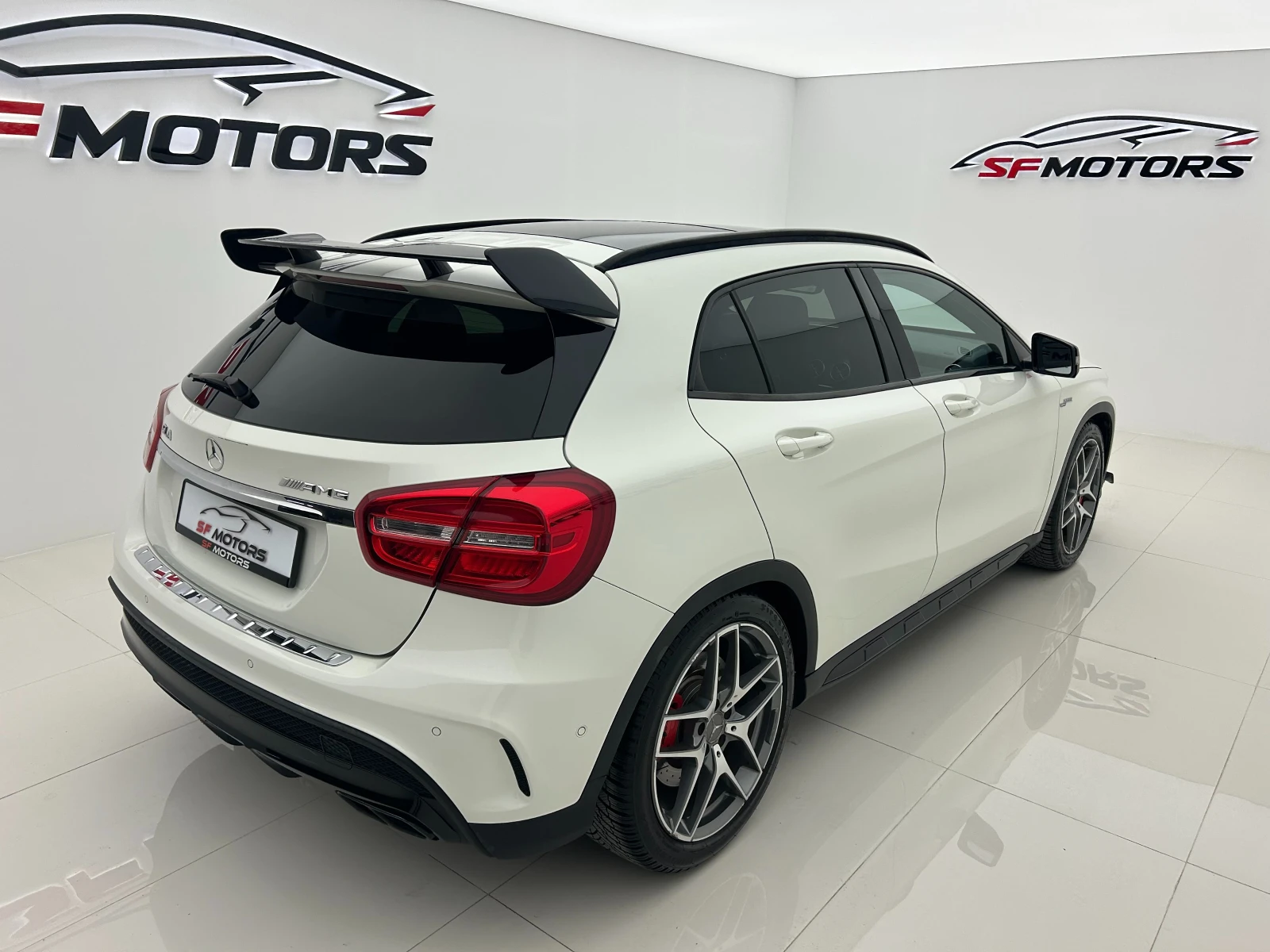 Mercedes-Benz GLA 45 AMG  - изображение 4