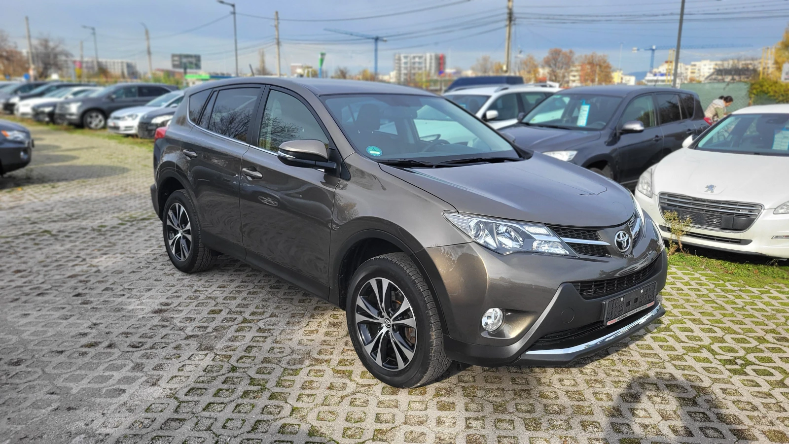Toyota Rav4 2.0i - изображение 2