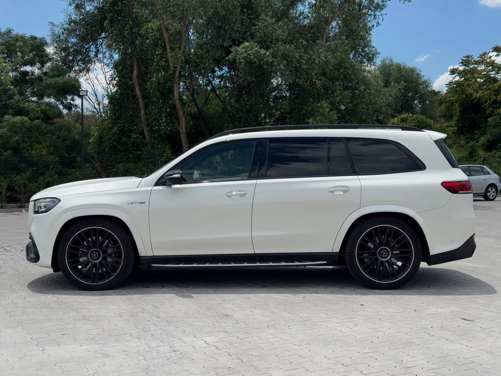 Mercedes-Benz GLS 63 AMG, снимка 4 - Автомобили и джипове - 55320041