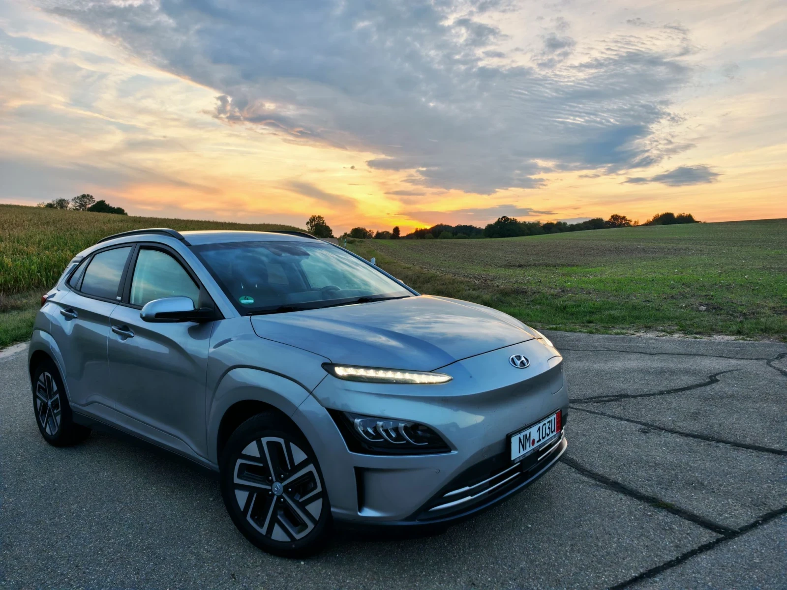 Hyundai Kona Trend 64kWh LED Krell термопомпа, снимка 11 - Автомобили и джипове - 55827117