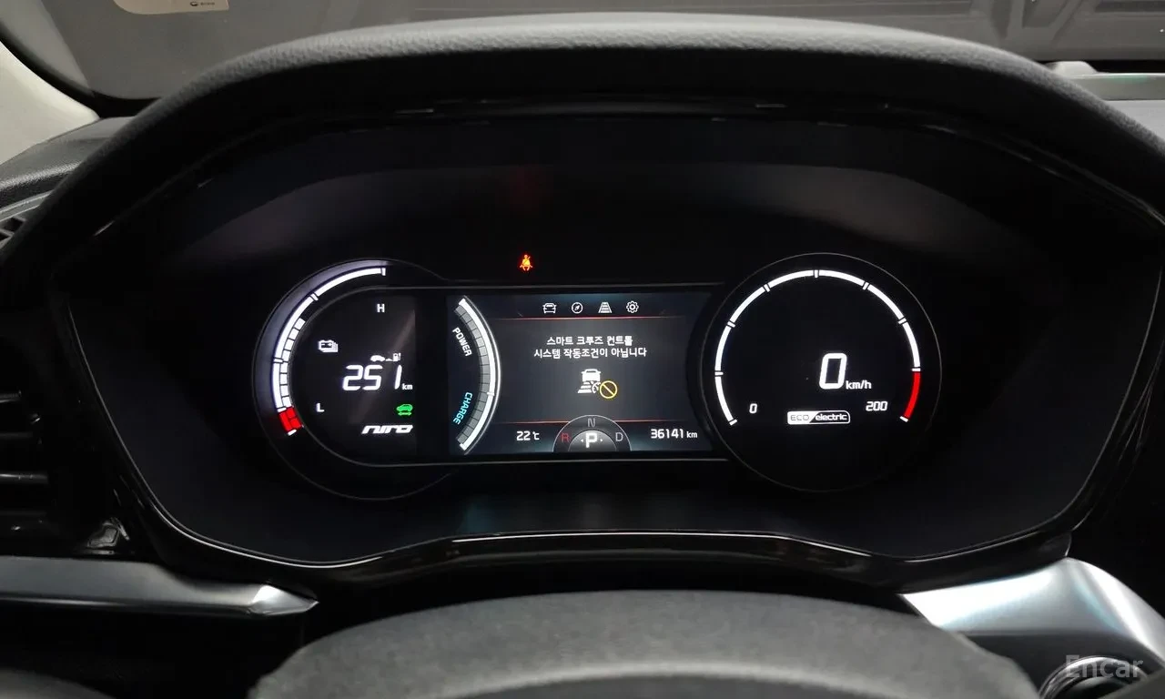 Kia Niro PRESTIGE / ДИСТРОНИК / ОБДУХВАНЕ / КАМЕРА, снимка 7 - Автомобили и джипове - 56180796