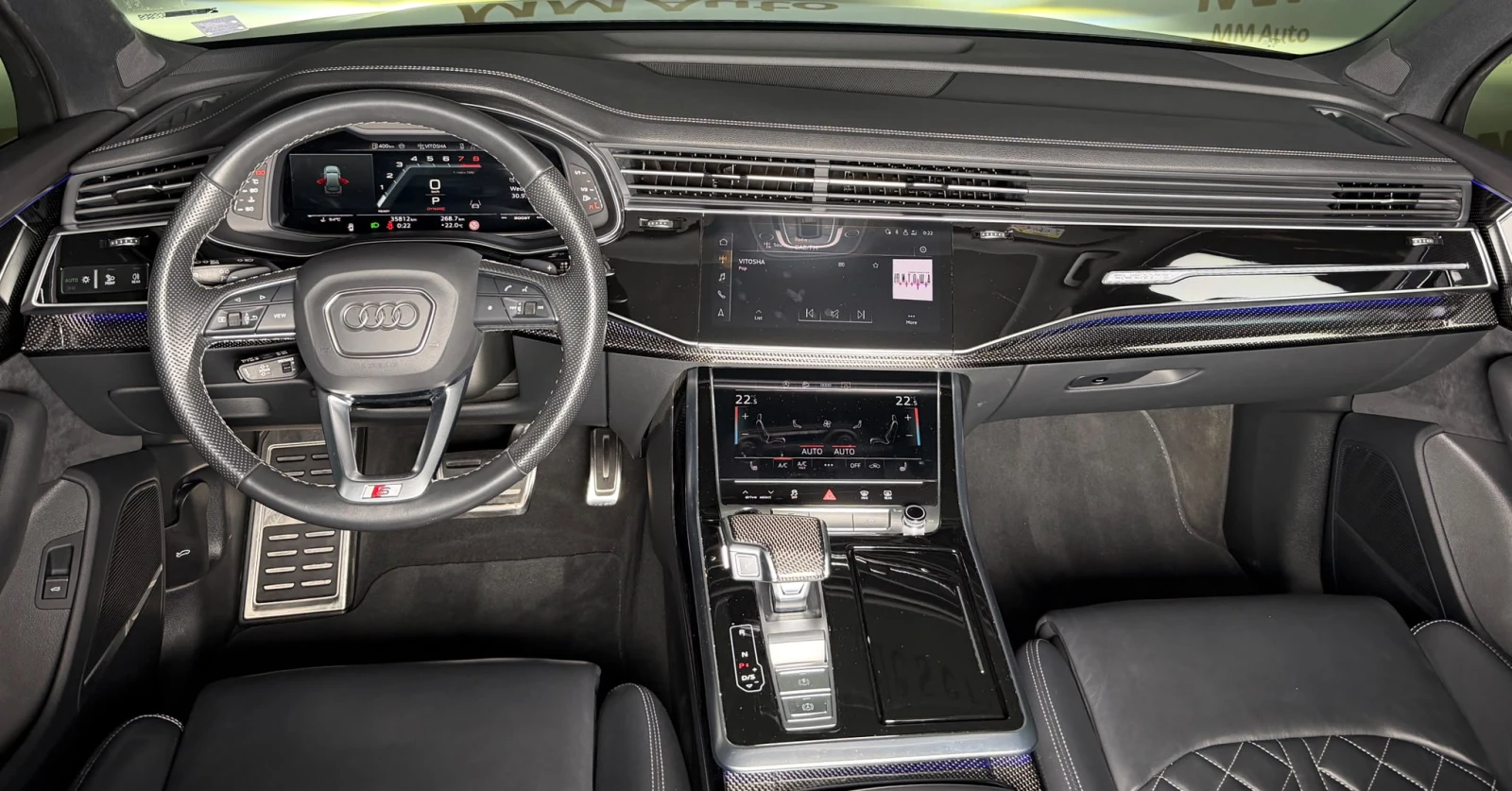 Audi SQ7 4.0 V8 TFSI* S-Line* Carbon* Pano* B&O* Matrix, снимка 10 - Автомобили и джипове - 56282447