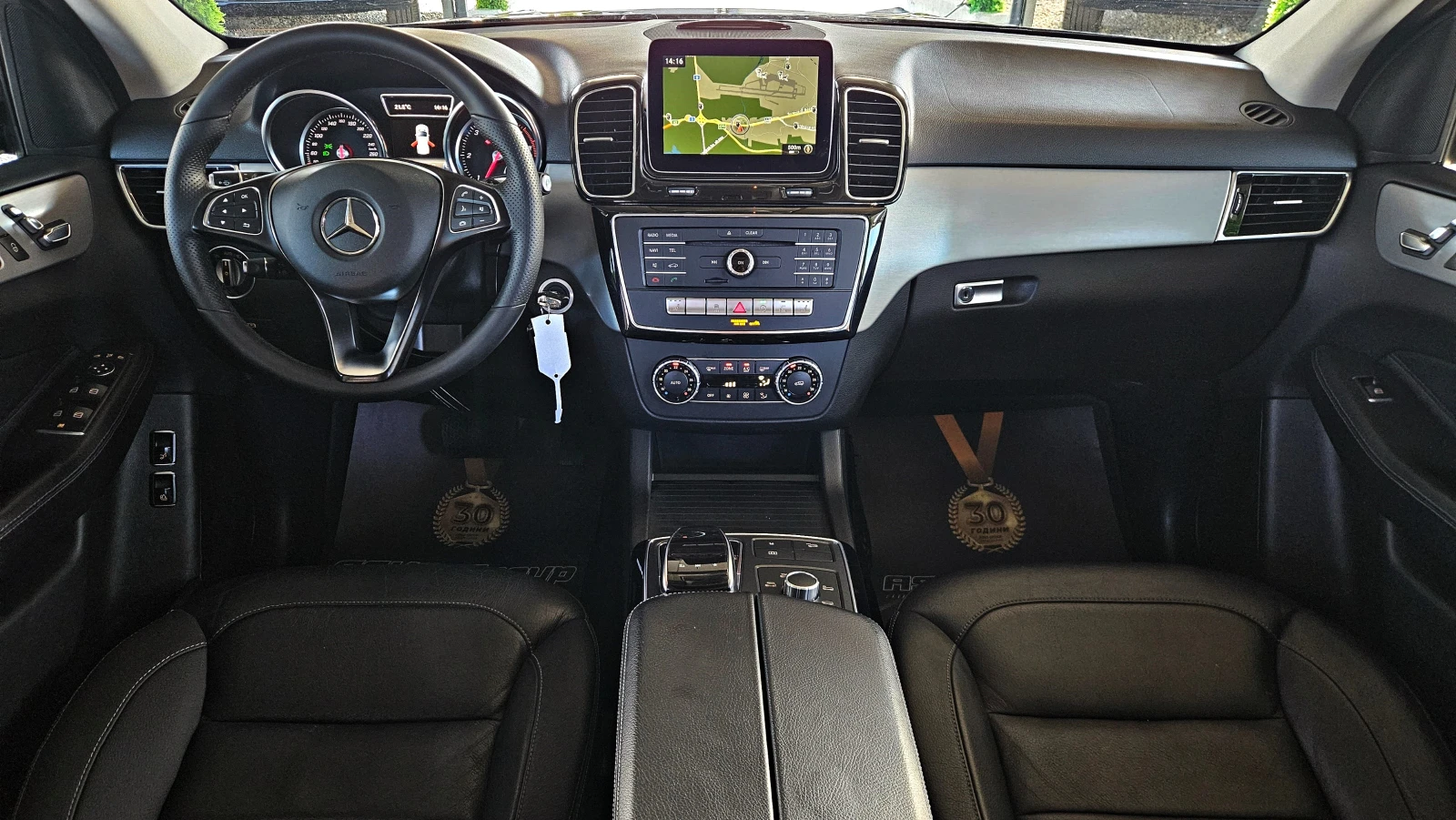 Mercedes-Benz GLE 350 AMG/GERMANY/CAMERA/ПОДГРЕВ/CAR PLAY/AMBIENT/LIZING, снимка 9 - Автомобили и джипове - 56323879