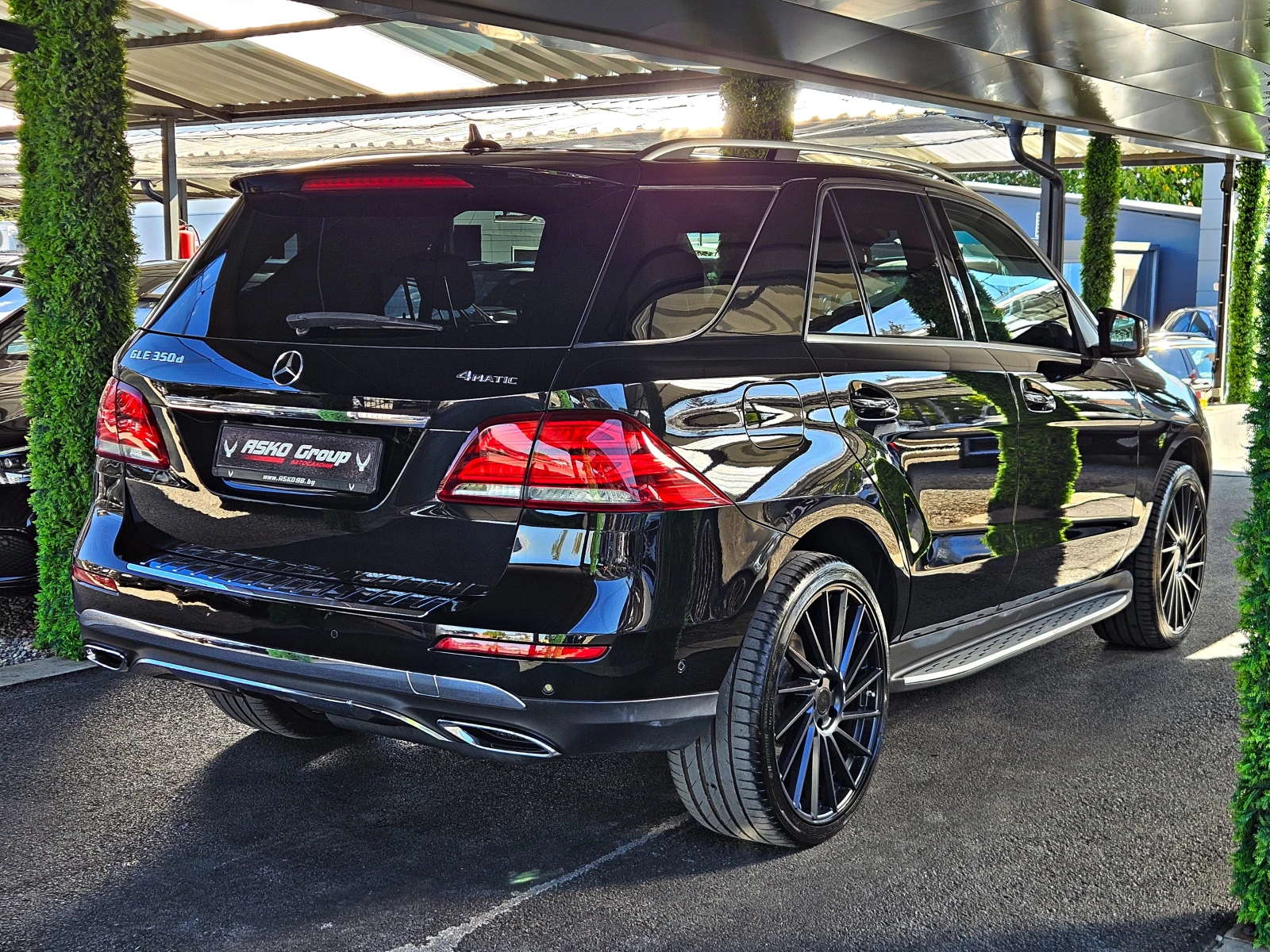 Mercedes-Benz GLE 350 AMG/GERMANY/CAMERA/ПОДГРЕВ/CAR PLAY/AMBIENT/LIZING, снимка 5 - Автомобили и джипове - 56323879