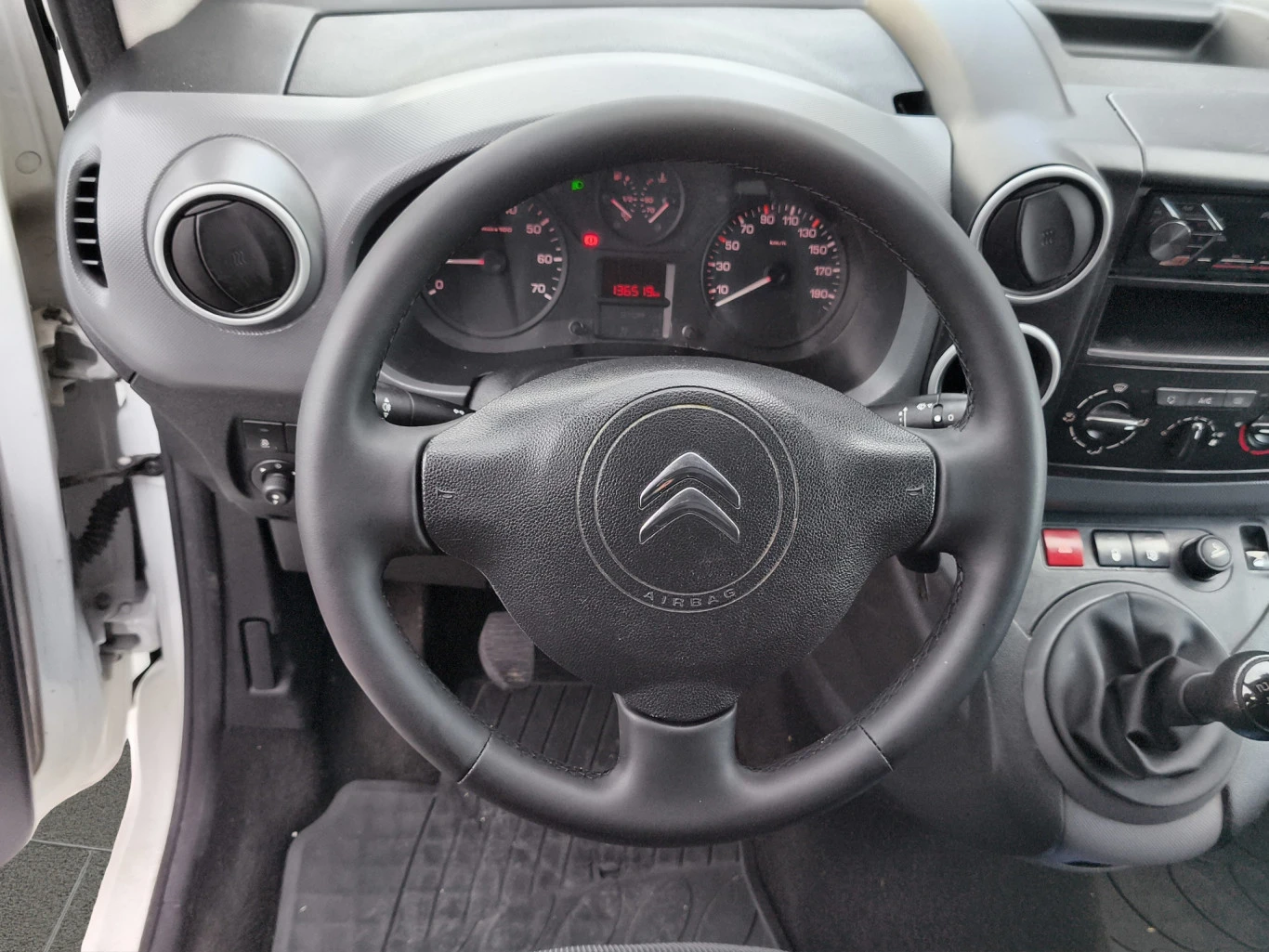 Citroen Berlingo 1.6 HDi 75 BVM5 E6//1808R16, снимка 10 - Бусове и автобуси - 55442408
