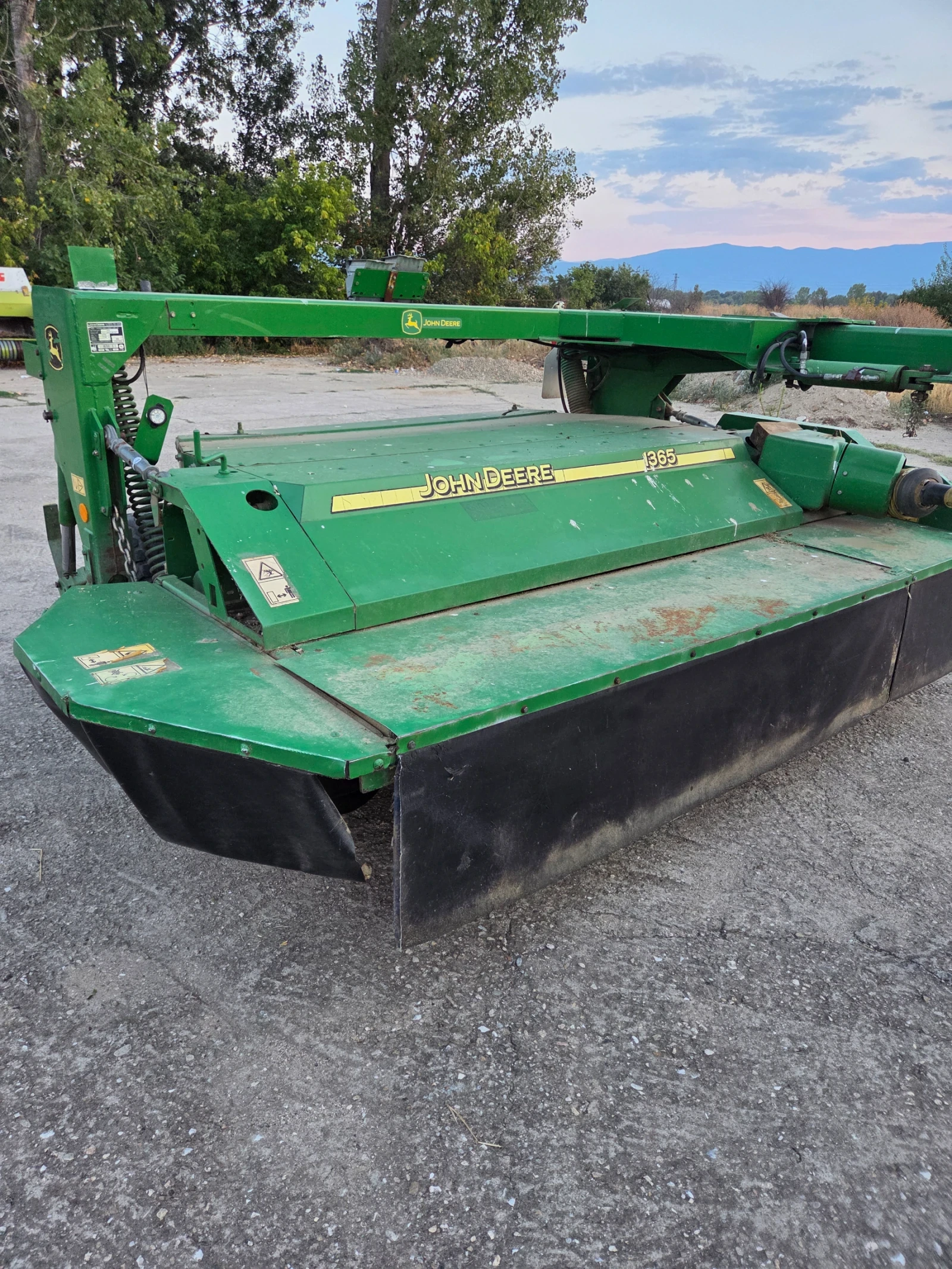 Сенокосачка John Deere 1365, снимка 5 - Селскостопанска техника - 56535895