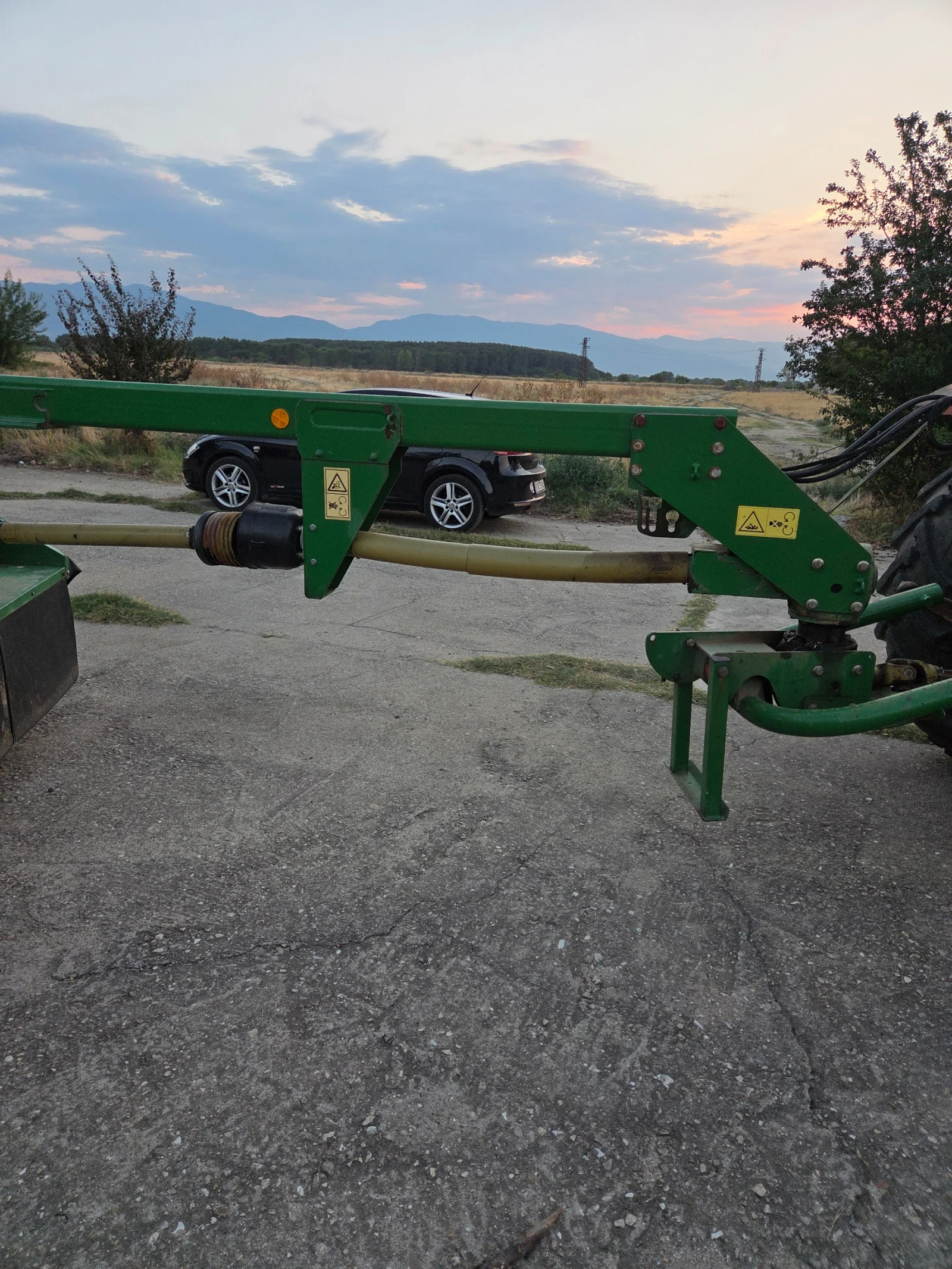 Сенокосачка John Deere 1365, снимка 4 - Селскостопанска техника - 56535895