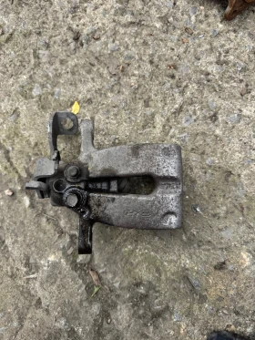 Kia Ceed 2013-2017г заден десен спирачен апарат, снимка 2