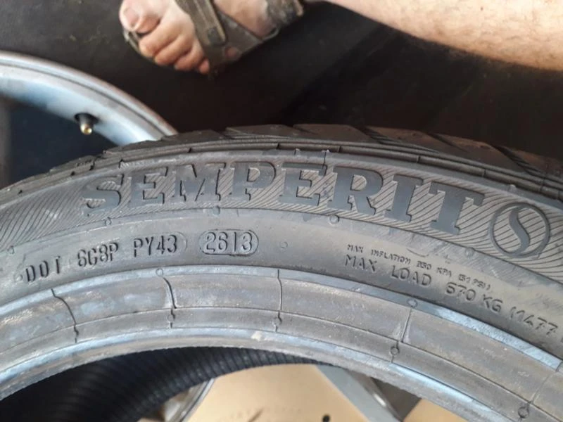 Гуми Летни 235/45R17, снимка 5 - Гуми и джанти - 25872275