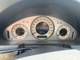 Mercedes-Benz E 220, снимка 13