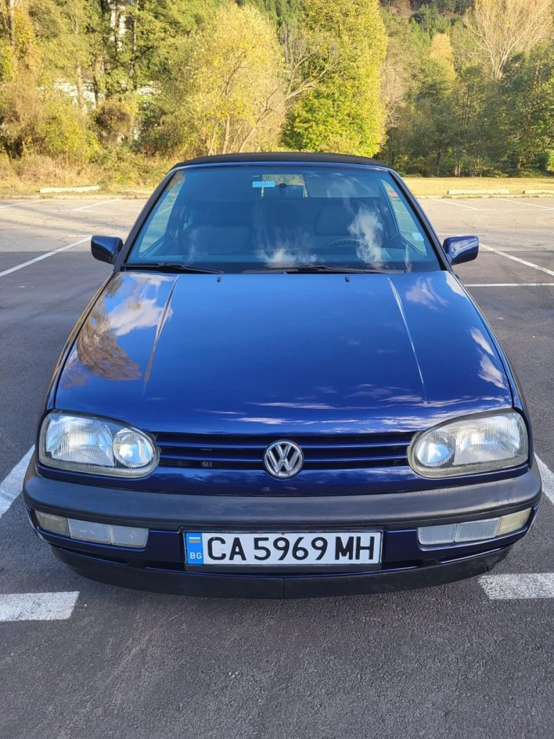 VW Golf 1.8 cabrio, снимка 4 - Автомобили и джипове - 46933485