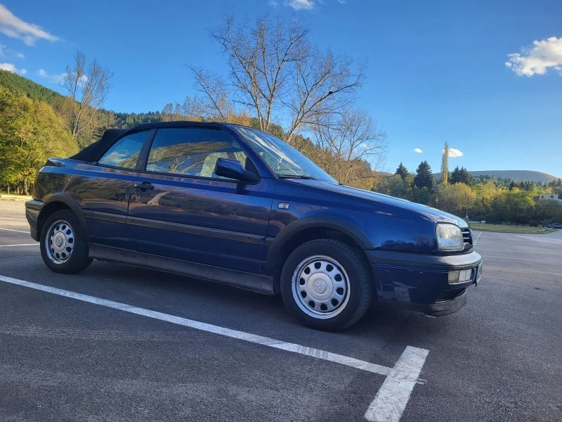 VW Golf 1.8 cabrio, снимка 7 - Автомобили и джипове - 46933485