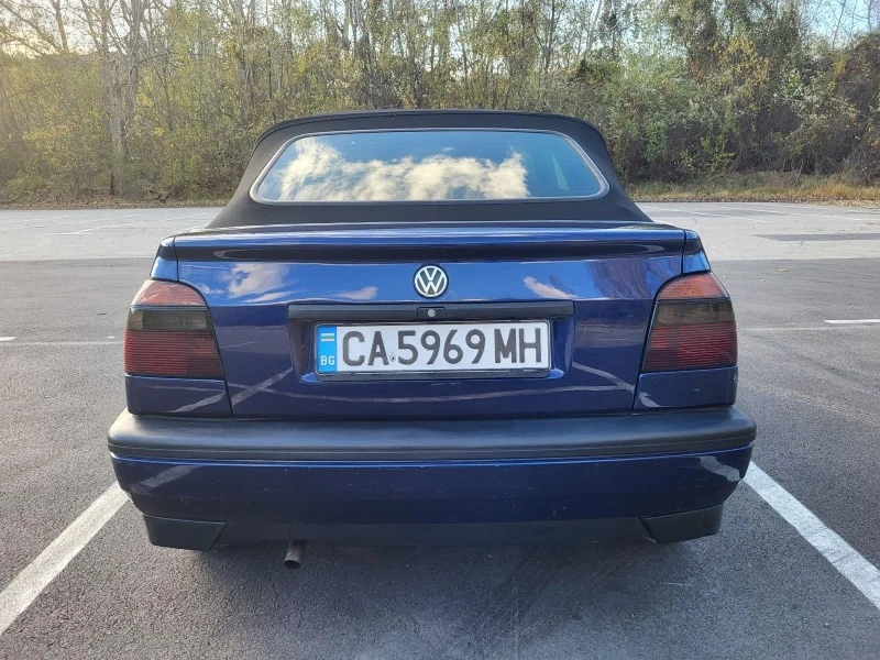 VW Golf 1.8 cabrio, снимка 5 - Автомобили и джипове - 46933485