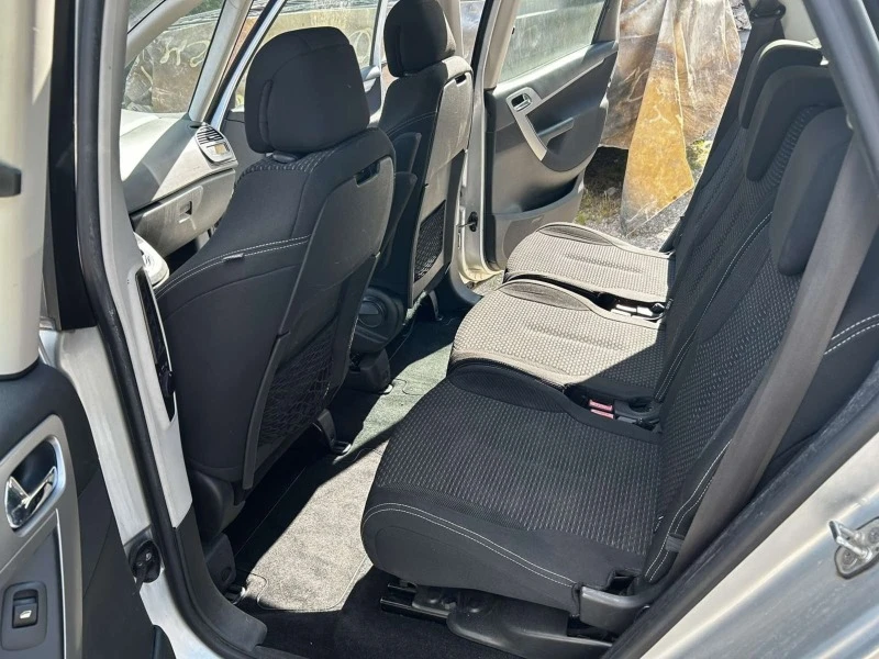 Citroen C4 Picasso 1.6 I, снимка 12 - Автомобили и джипове - 47929373