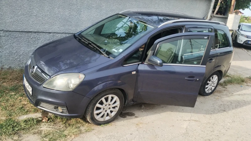 Opel Zafira, снимка 4 - Автомобили и джипове - 48285460