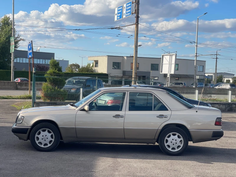 Mercedes-Benz E 300 TD Климатик / Италия, снимка 2 - Автомобили и джипове - 47505580