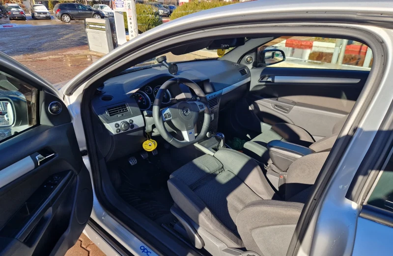 Opel Astra, снимка 14 - Автомобили и джипове - 48546061