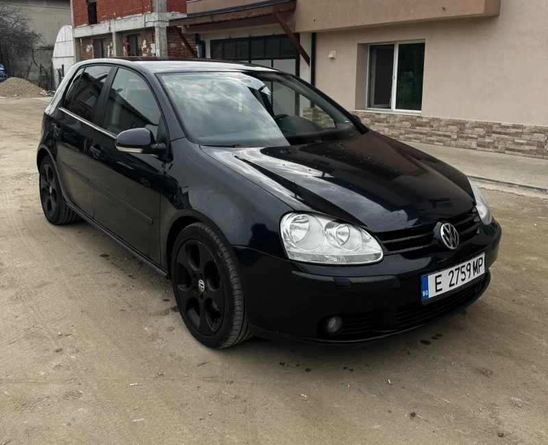 VW Golf, снимка 1 - Автомобили и джипове - 49323861