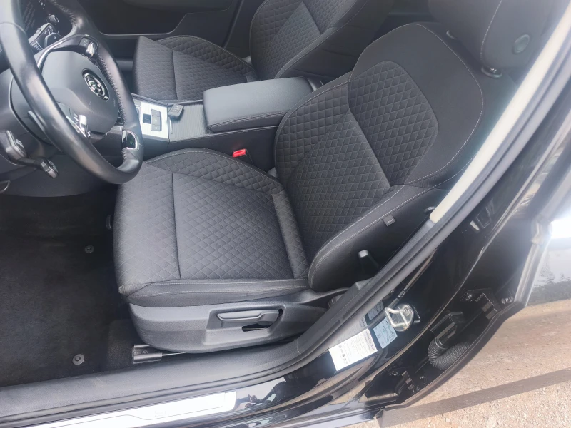 Skoda Superb 2.0 tdi face lift, снимка 7 - Автомобили и джипове - 52107847