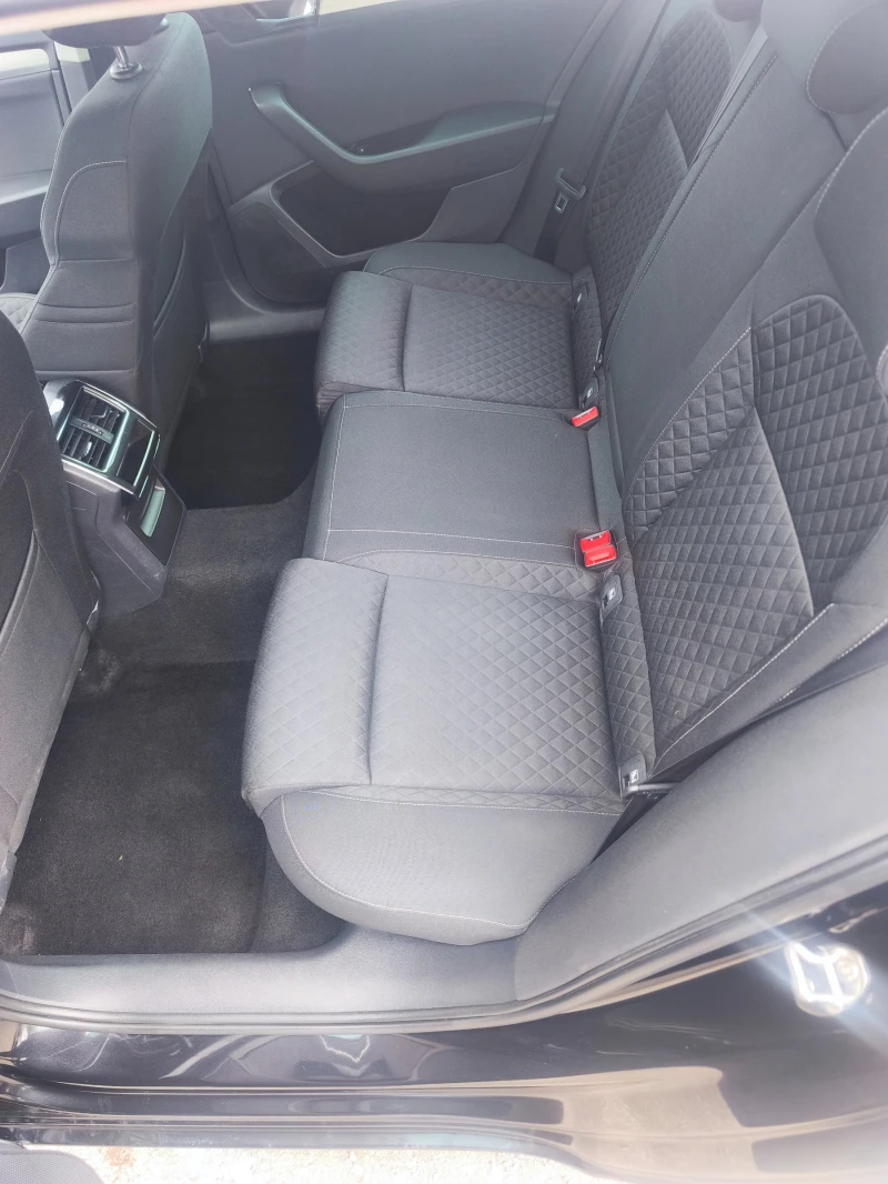 Skoda Superb 2.0 tdi face lift, снимка 8 - Автомобили и джипове - 52107847