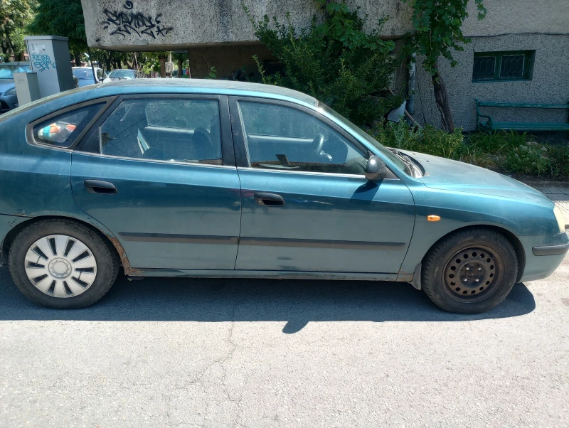 Hyundai Elantra 2003, снимка 3 - Автомобили и джипове - 52150384