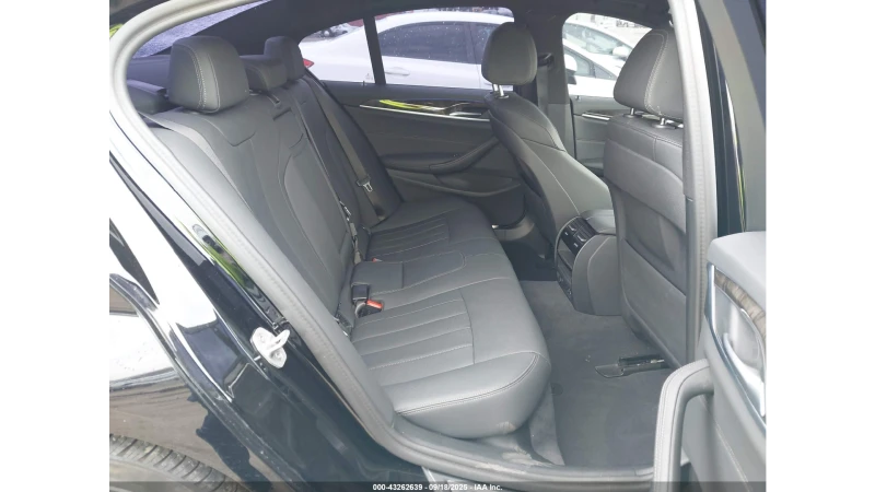 BMW 530, снимка 9 - Автомобили и джипове - 52643371