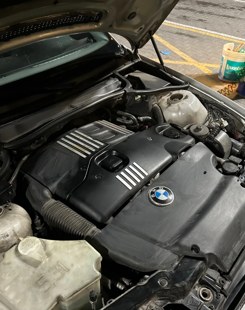 BMW 320, снимка 6 - Автомобили и джипове - 53273578