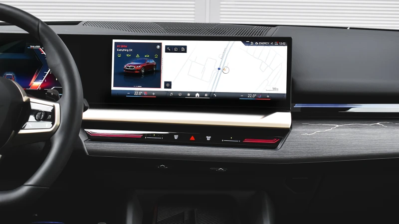 BMW 520 d xDrive M Sport Mild Hybrid Steptronic, снимка 10 - Автомобили и джипове - 53316417