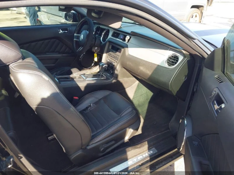 Ford Mustang V6 Premium, снимка 5 - Автомобили и джипове - 53600468