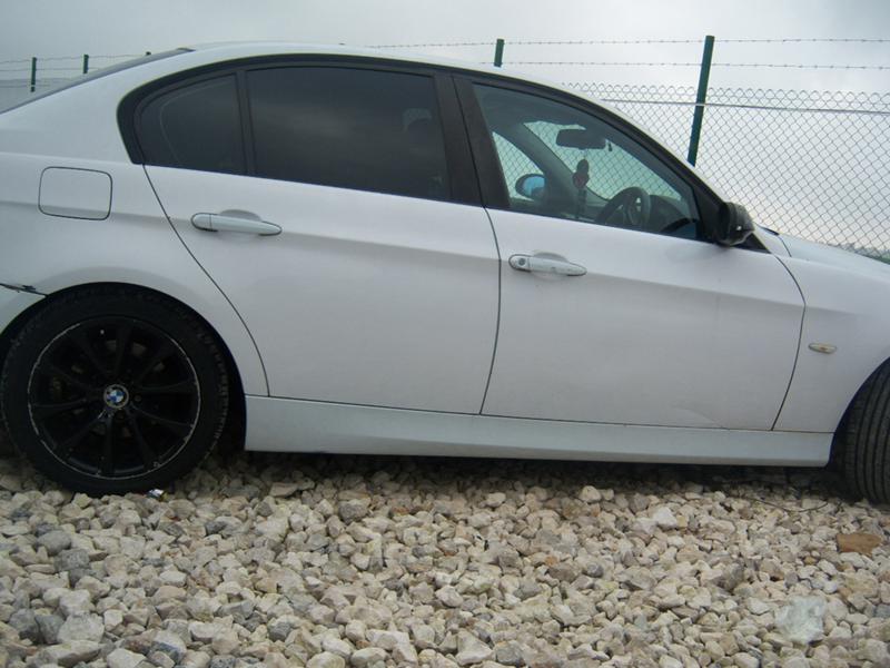 BMW 320, снимка 4 - Автомобили и джипове - 27120478