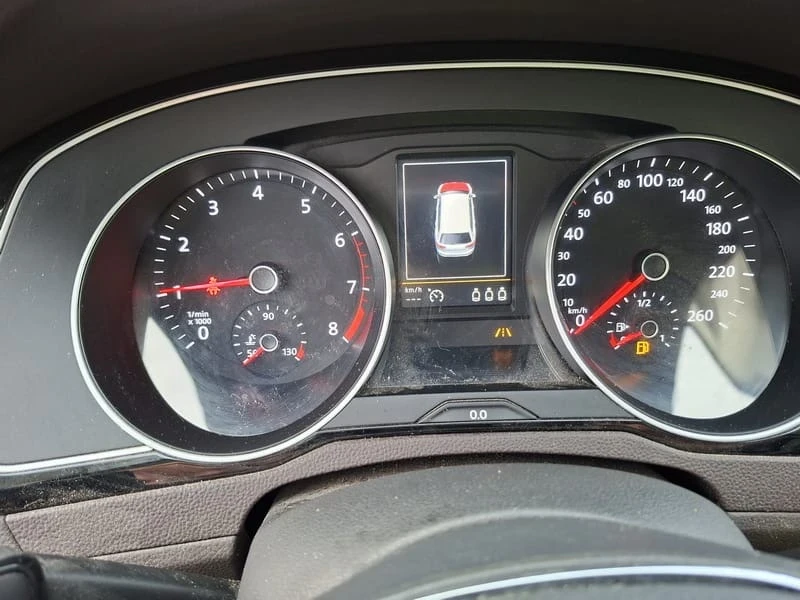VW Passat Highline 2.0 TSI (220 кс) DSG-6/Camera/Панорама, снимка 8 - Автомобили и джипове - 53223546