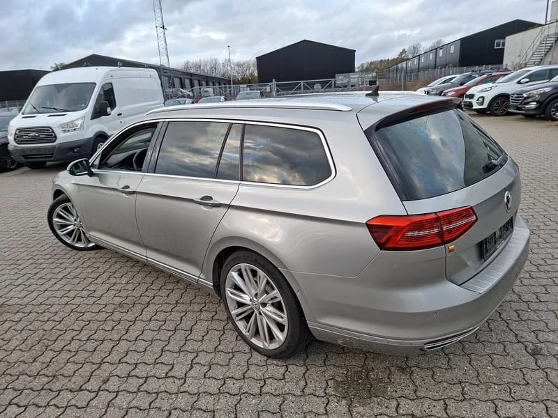 VW Passat Highline 2.0 TSI (220 кс) DSG-6/Camera/Панорама, снимка 3 - Автомобили и джипове - 53223546