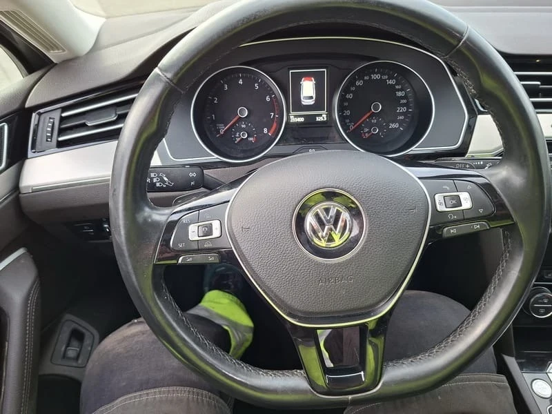 VW Passat Highline 2.0 TSI (220 кс) DSG-6/Camera/Панорама, снимка 6 - Автомобили и джипове - 53223546