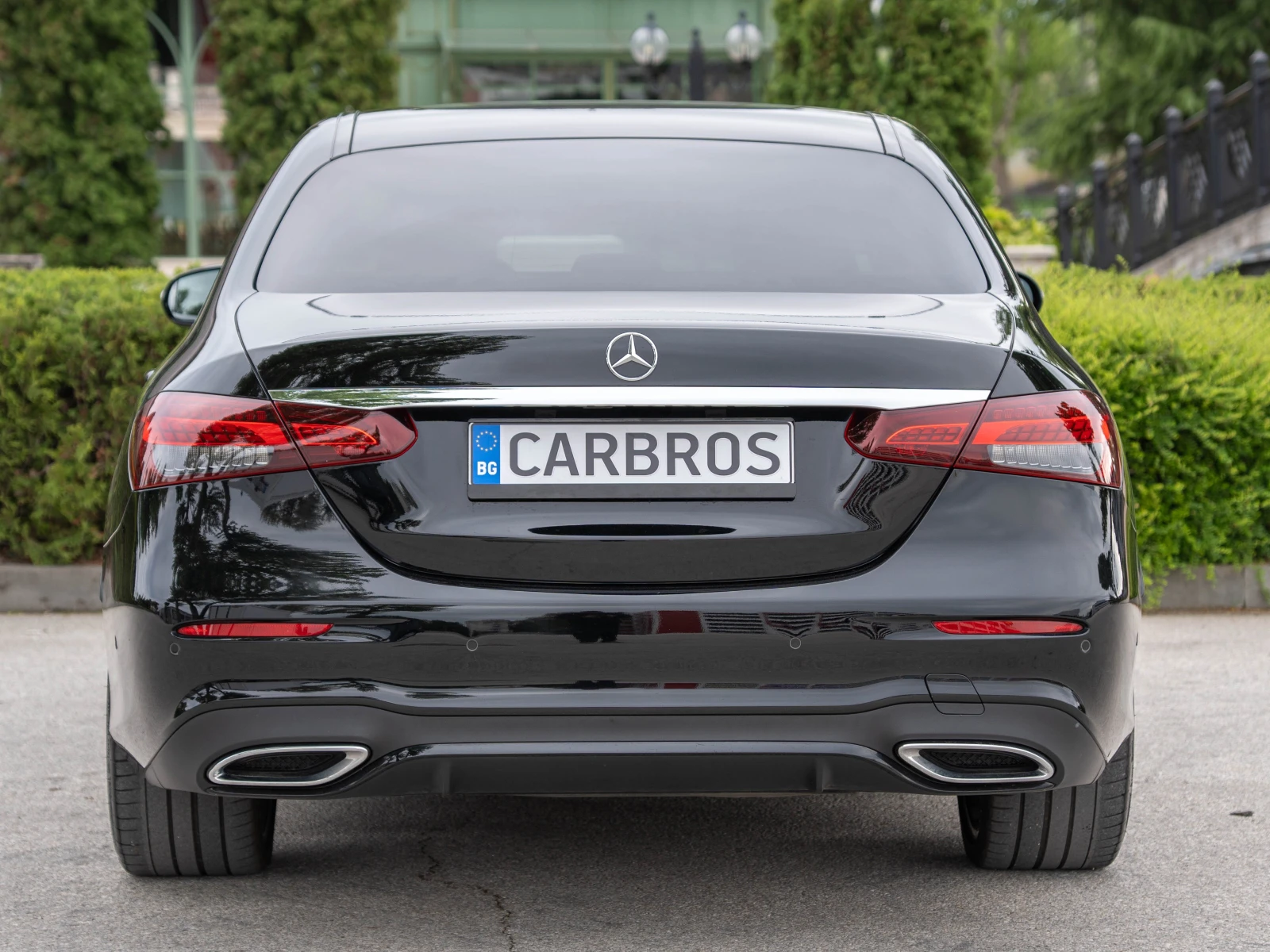 Mercedes-Benz E 450 AMG 4matic EQ-Boost Burmester в гаранция - изображение 6