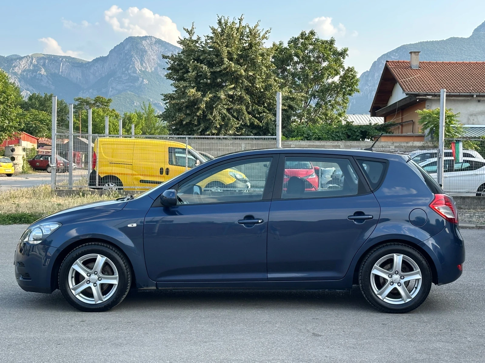 Kia Ceed 1.6d FACE 180000k - изображение 2
