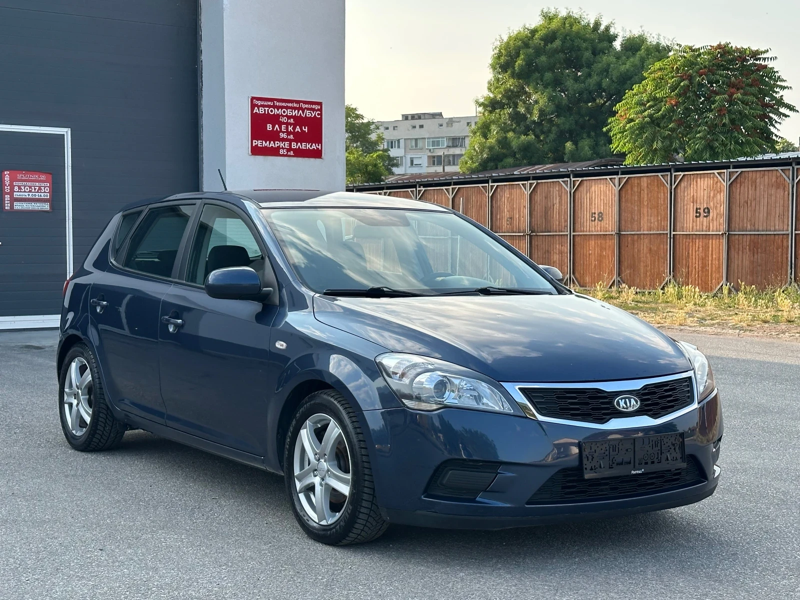 Kia Ceed 1.6d FACE 180000k - изображение 7