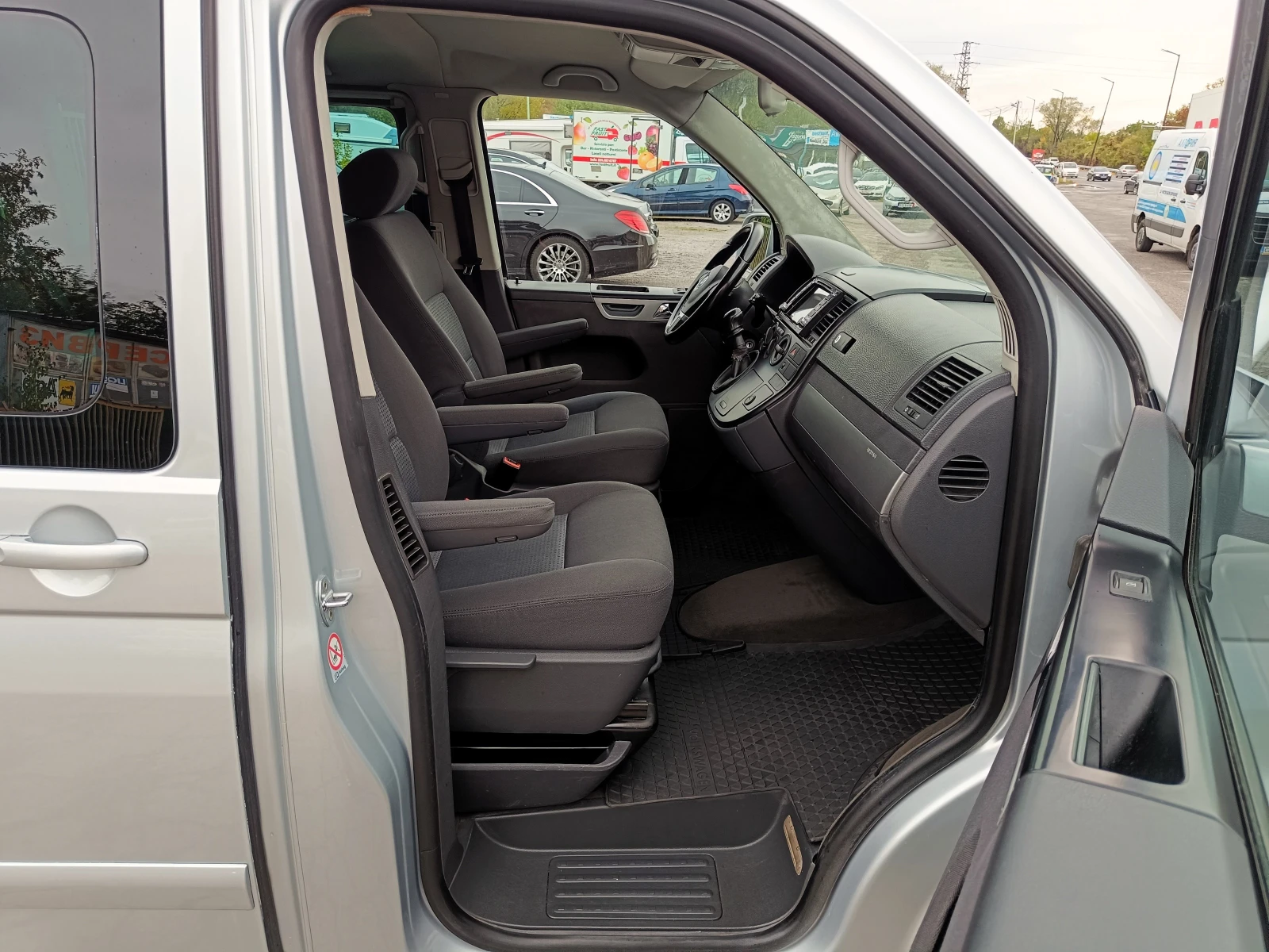 VW Multivan 2.5 TDi* 4 Motion* 6+ 1* НОВ ВНОС*  - изображение 10