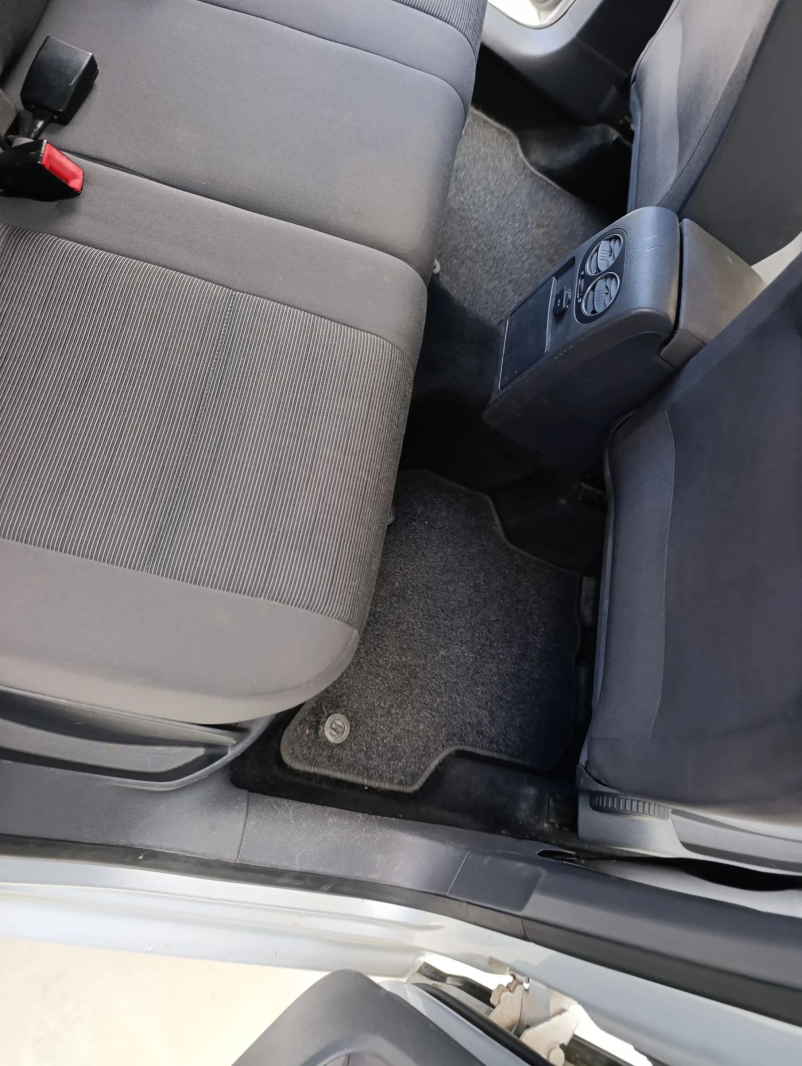 VW Golf Plus  - изображение 10