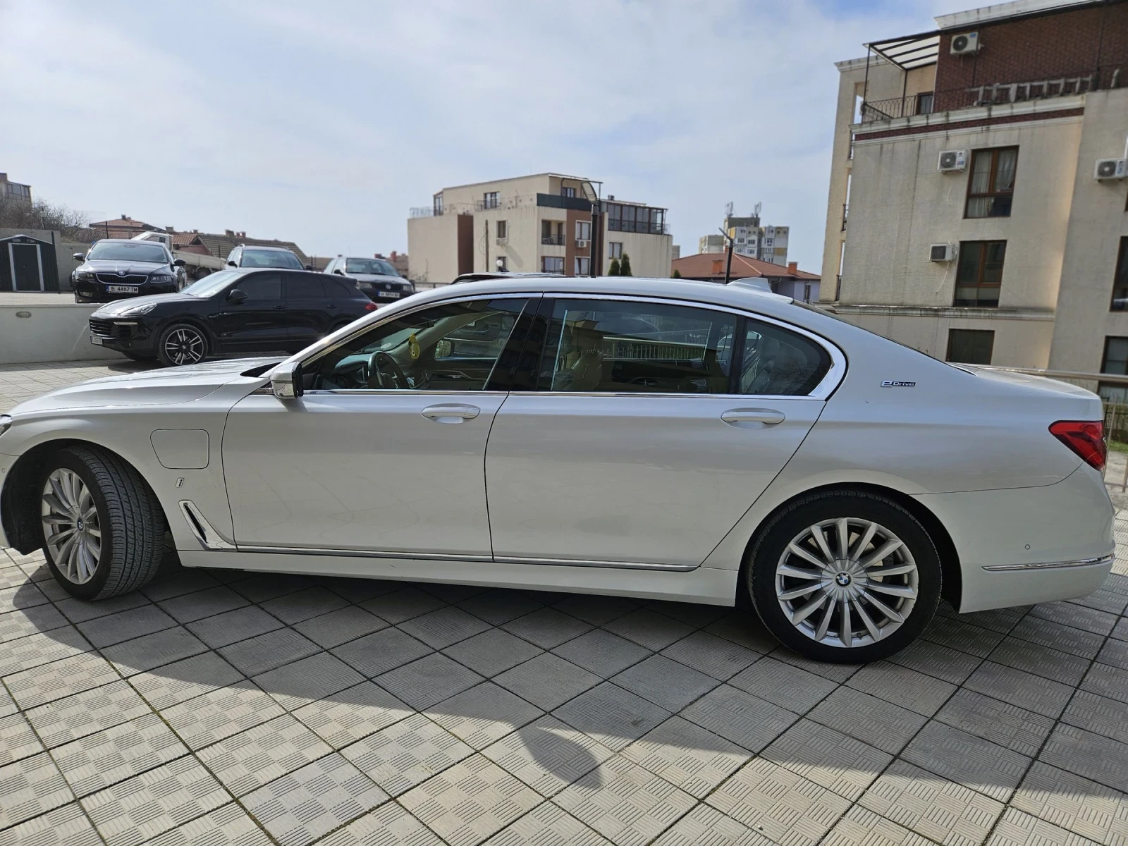BMW 740 740е Xdrive  - изображение 10
