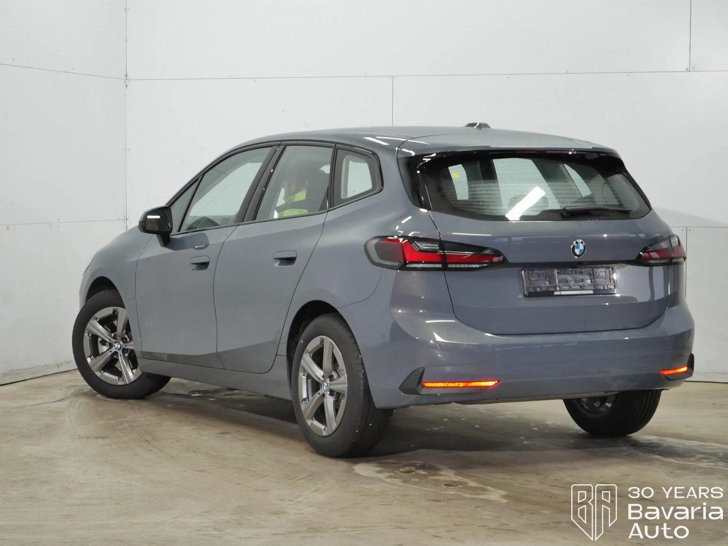 BMW 220 i Active Tourer Steptronic - изображение 2