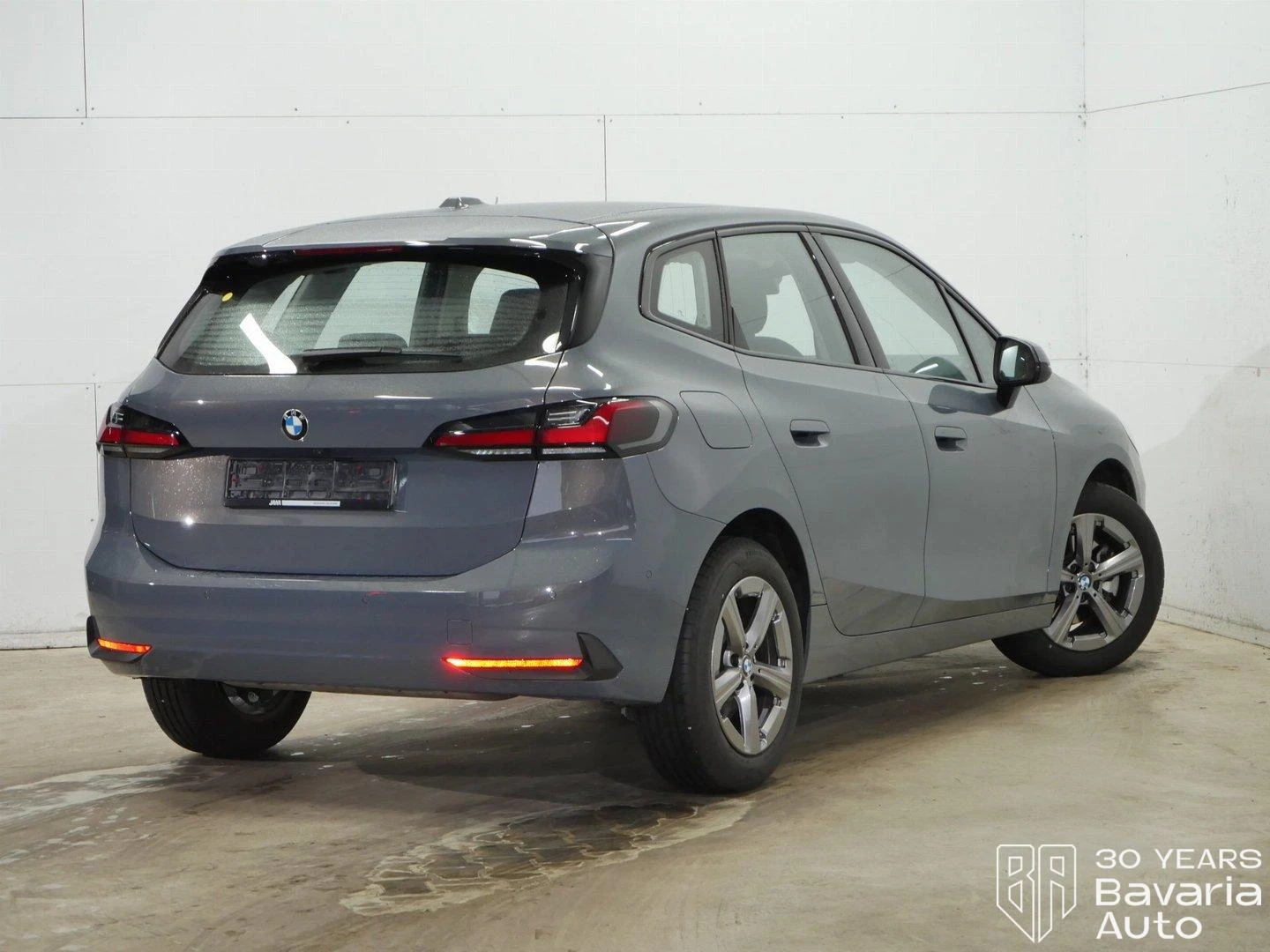 BMW 220 i Active Tourer Steptronic - изображение 3