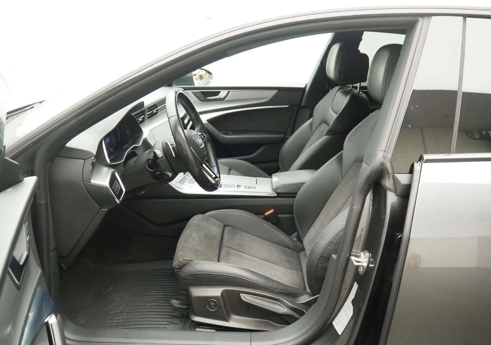 Audi A7 55TFSI Quattro S-Line - изображение 3