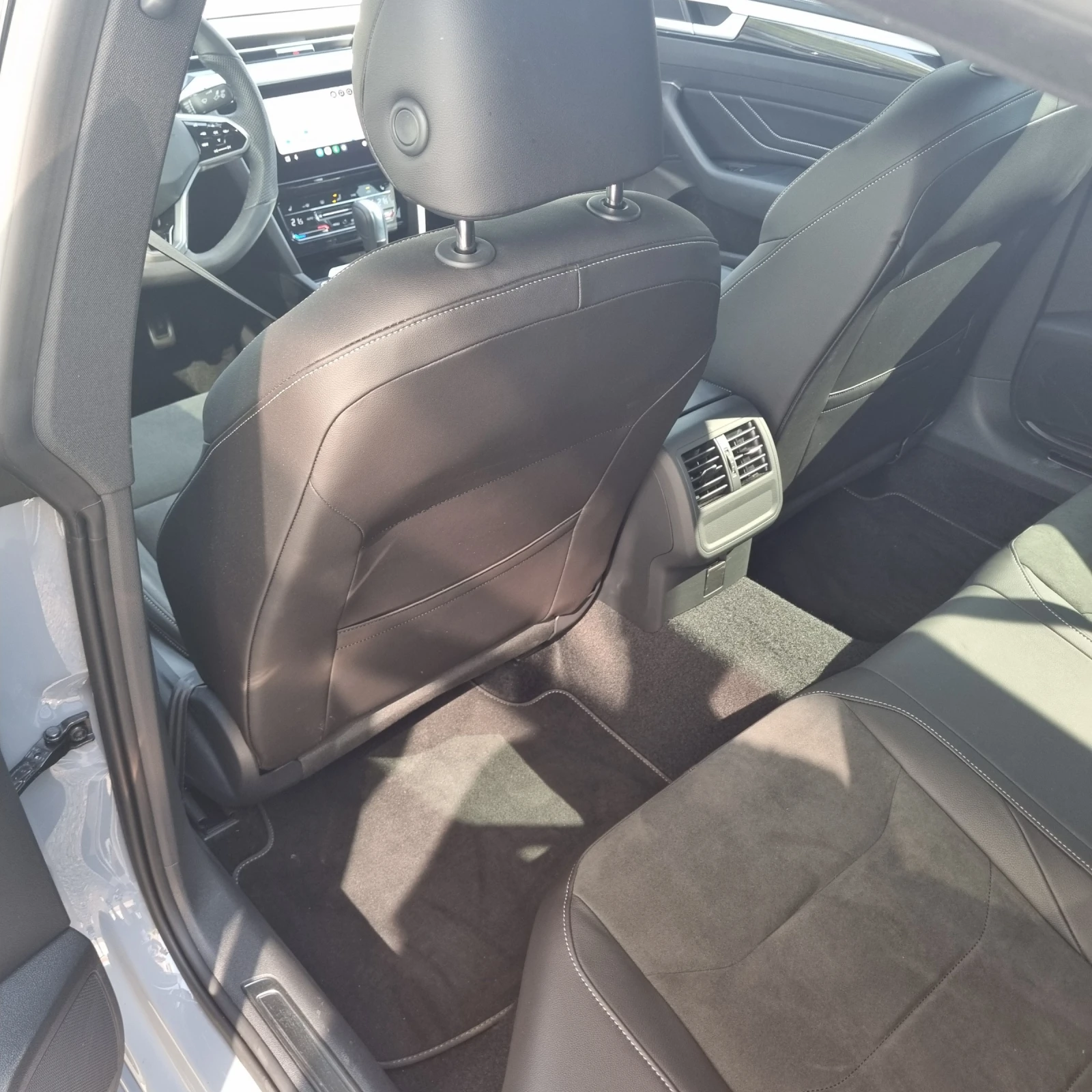 VW Arteon R-Line 2.0 TSI OPF DSG | Mobile.bg � ����������� 13