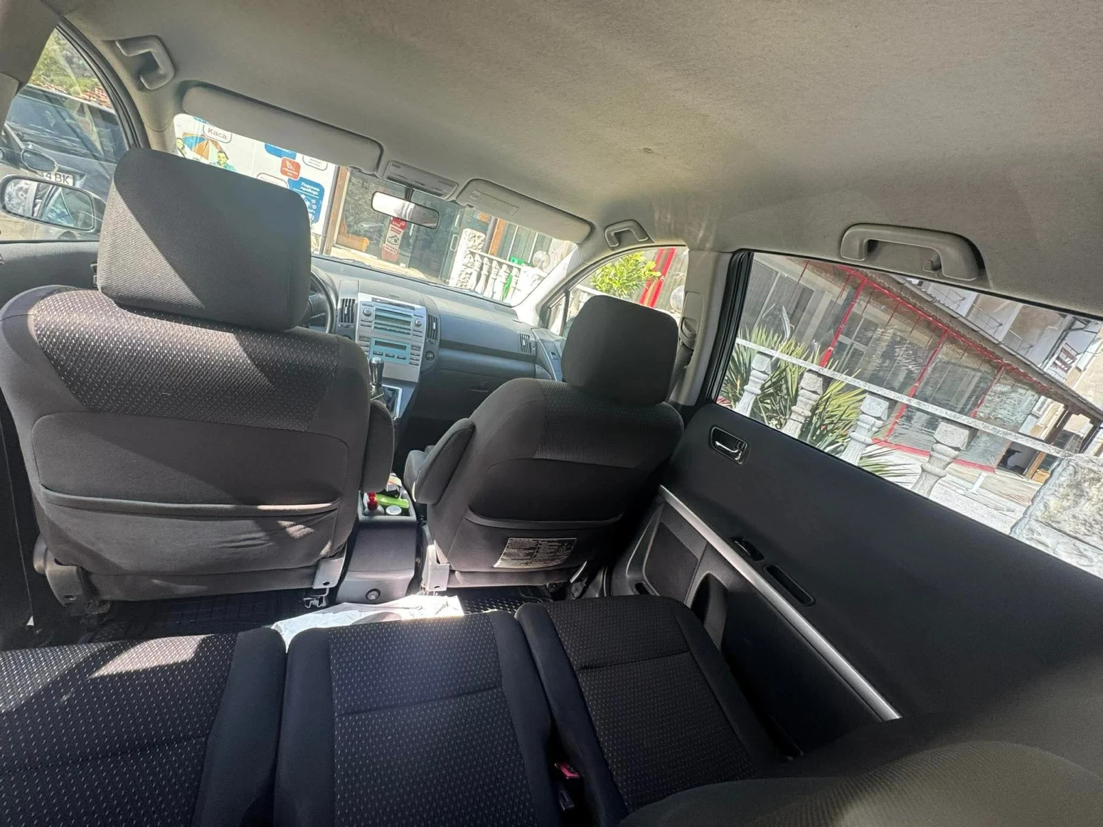 Toyota Corolla verso, снимка 6 - Автомобили и джипове - 54084940