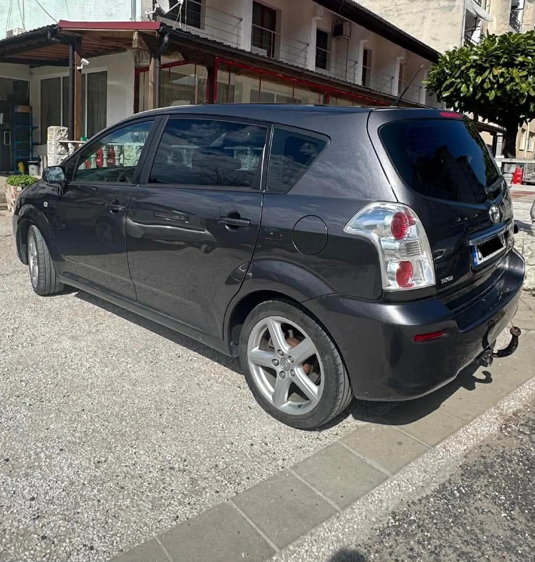 Toyota Corolla verso, снимка 4 - Автомобили и джипове - 54084940