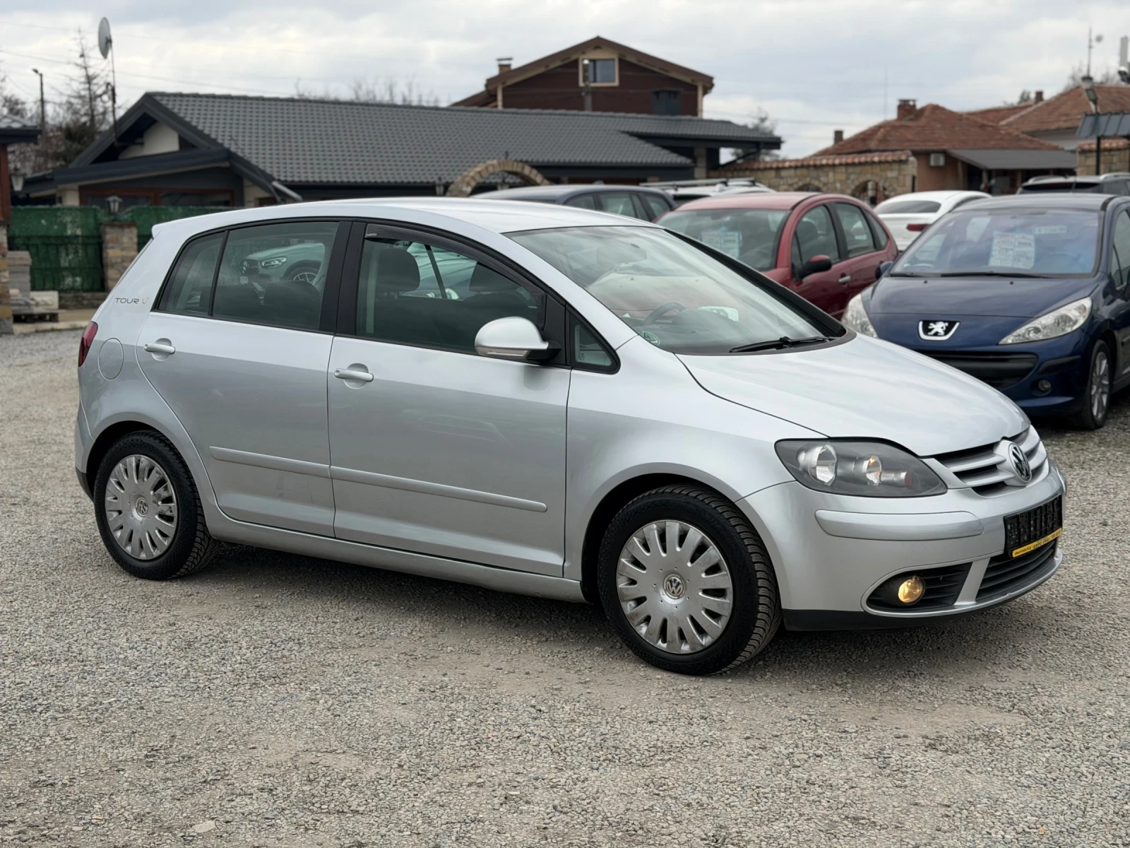 VW Golf Plus 1.9TDI 105кс КЛИМАТРОНИК, снимка 7 - Автомобили и джипове - 53888655