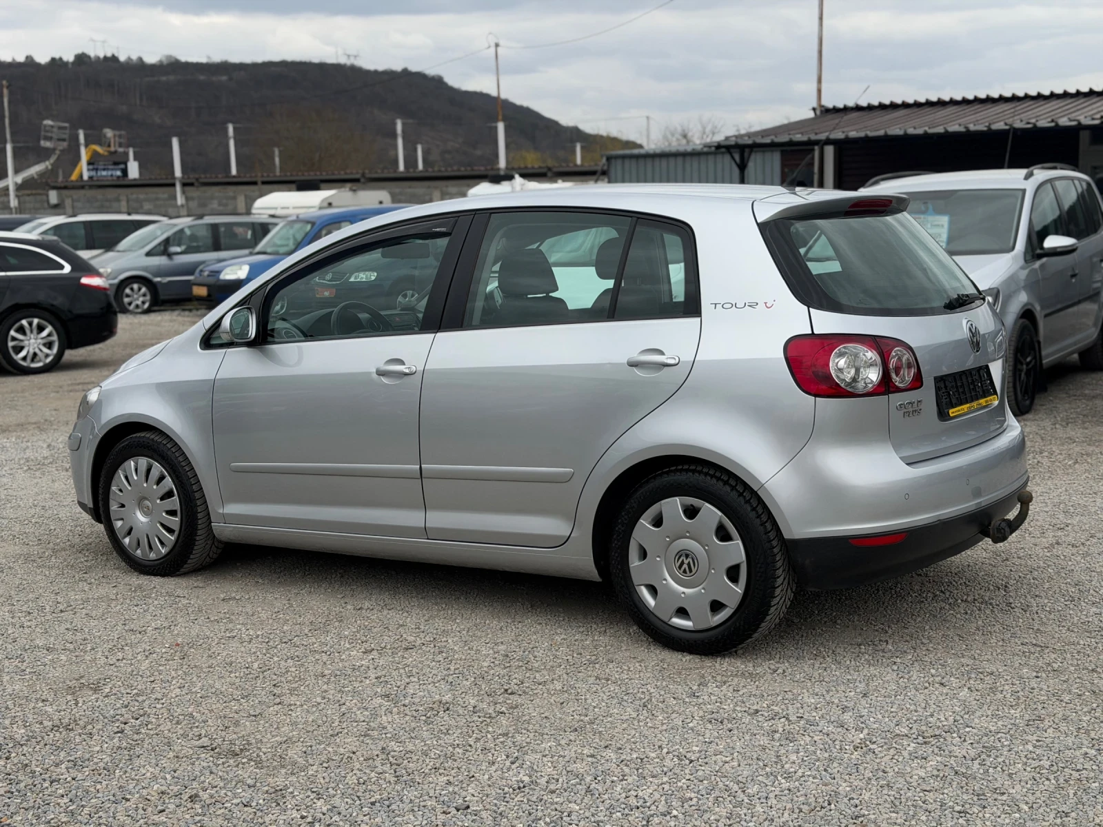 VW Golf Plus 1.9TDI 105кс КЛИМАТРОНИК, снимка 8 - Автомобили и джипове - 53888655